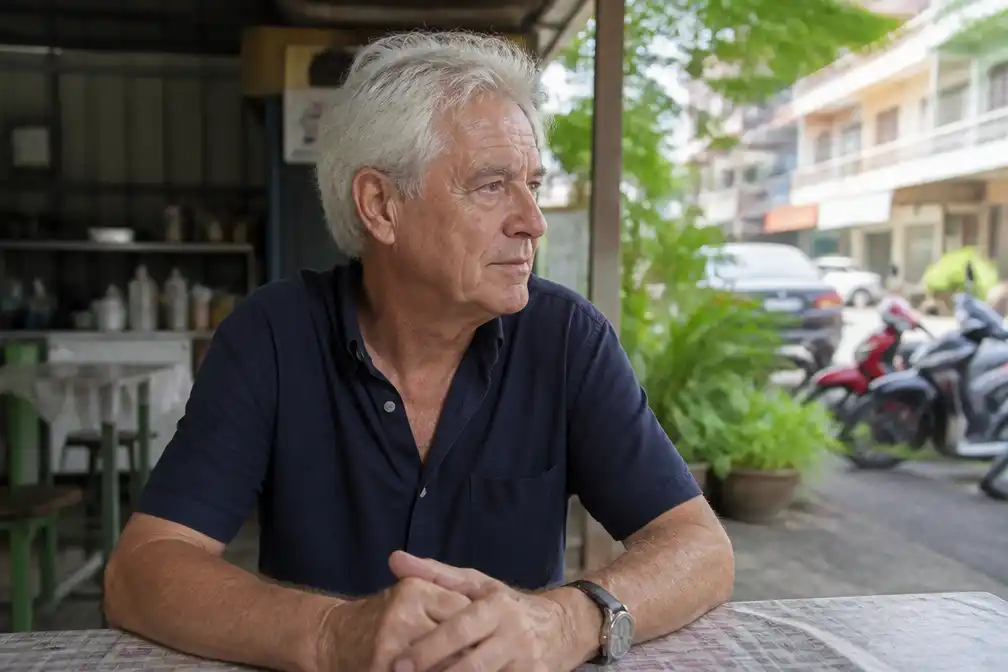 Nederlandse journalist (71) woont al 34 jaar in Bangkok en leeft van onder €300 per maand