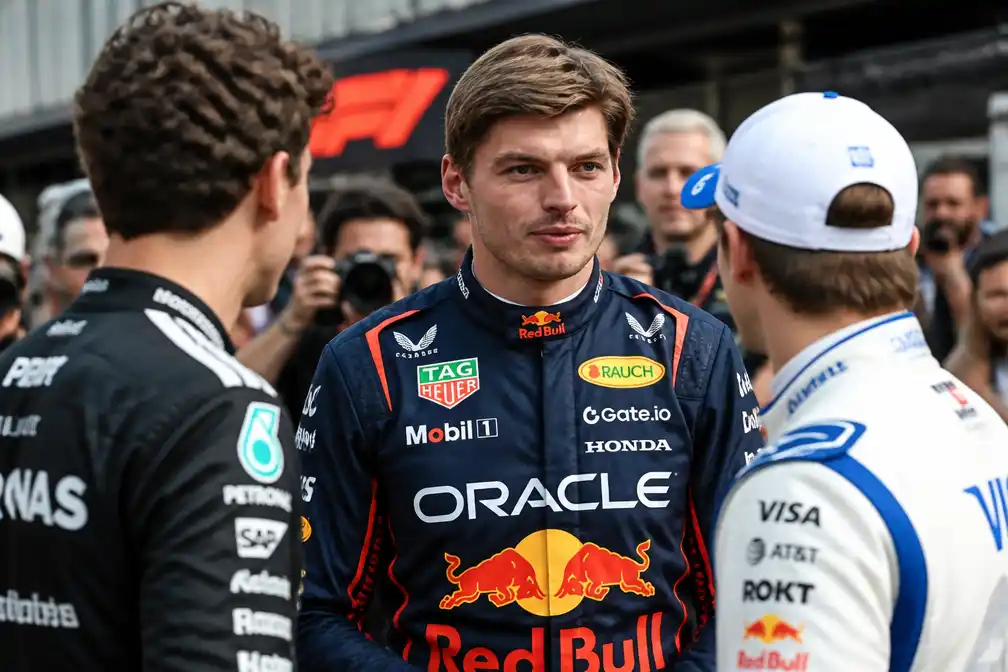 Verstappen-contractnieuws overheerst gesprekken in F1-paddock