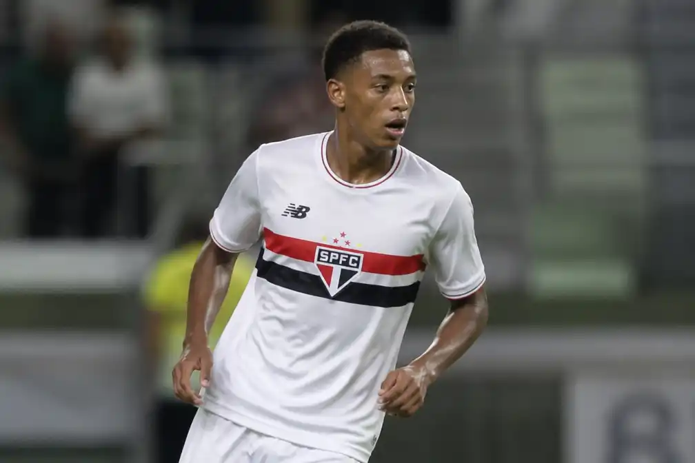 Ajax onderhandelt met São Paulo over huur van Braziliaan Tete voor Jong Ajax