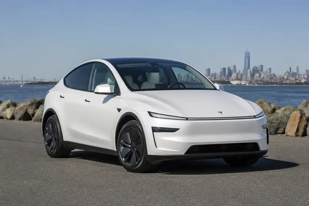 Tesla Model Y goedkoper dankzij minder uitrusting, zelfrijden tegen betaling