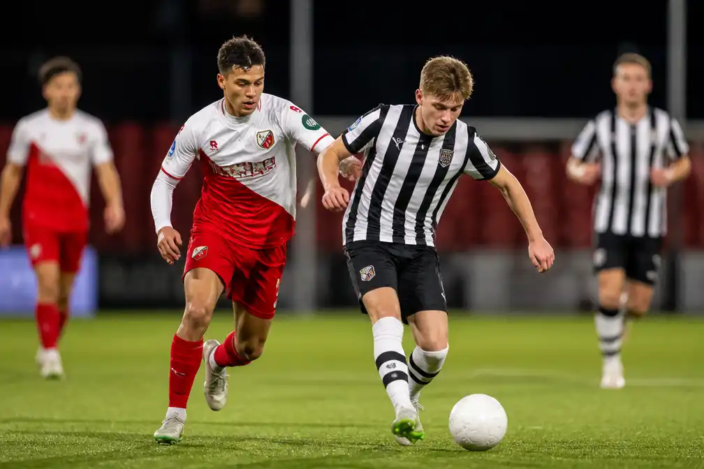 Heracles Almelo op bezoek bij Jong FC Utrecht; Jong PSV ontvangt TOP Oss