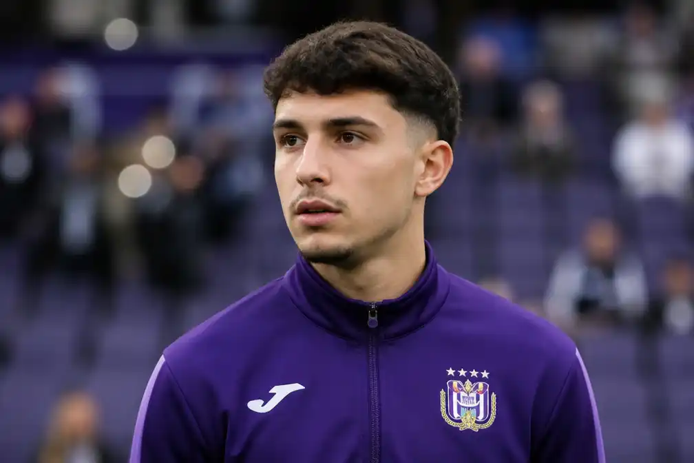 Bertaccini donderdag in selectie Anderlecht, maar vertrek dreigt; Bentayeb debuteert niet