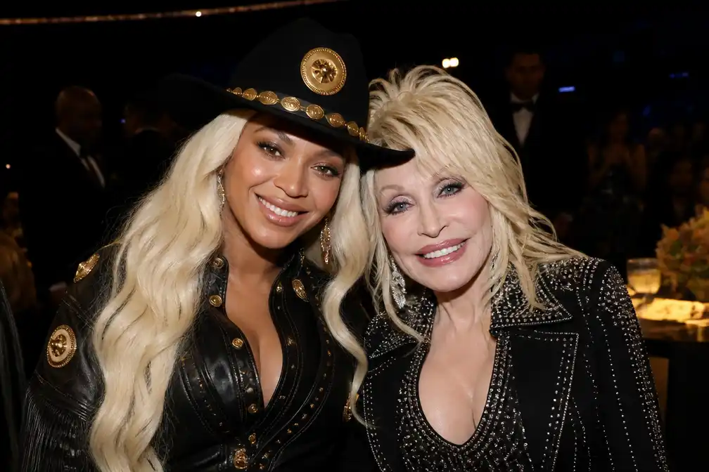 Beyoncé eert Dolly Parton als haar 'poolster' na overlijden op 80-jarige leeftijd