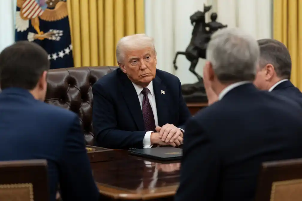 Trump bagatelliseert zeldzaam bezoek CIA-baas aan Moskou