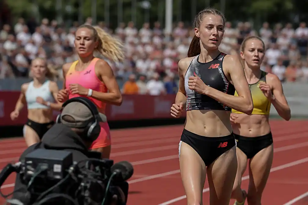 FBK Games in Hengelo: Femke Broeders-Bol blikvanger in sterrenveld