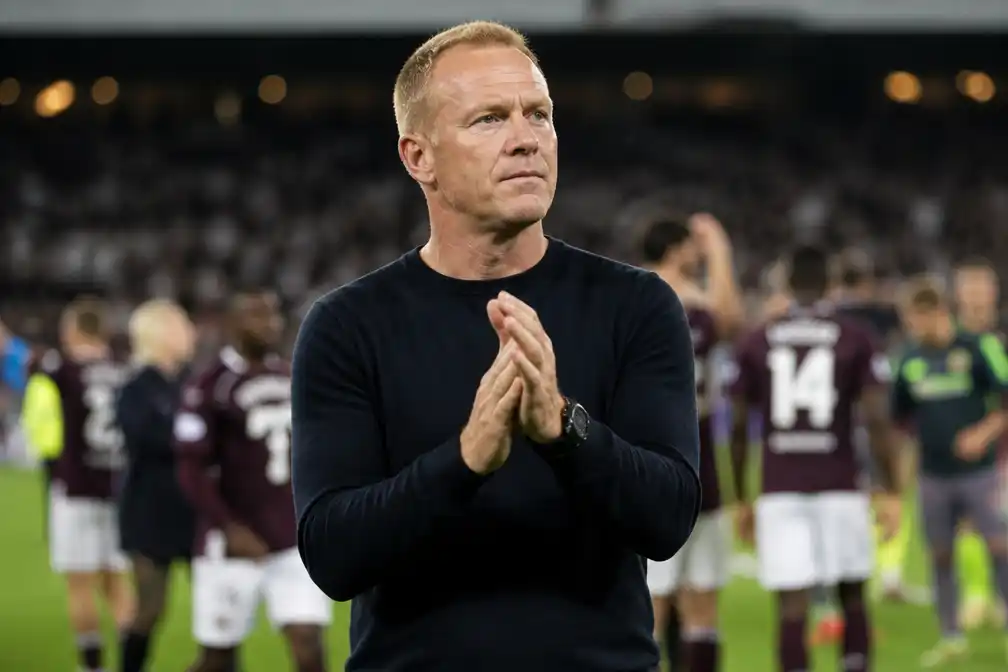 Hearts en Vrancken bereiken Conference League-competitiefase na strafschoppen tegen Rapid Wenen