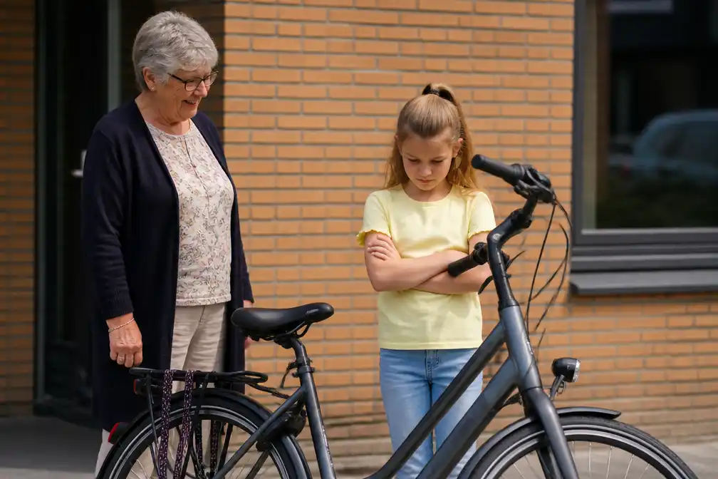 Oma's grotere fiets kado kost 250 euro extra doordat kleindochter niet durft