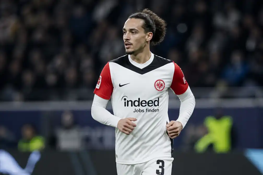 Bologna en Eintracht Frankfurt akkoord over Arthur Theate