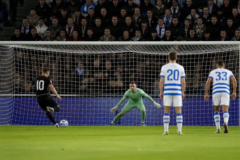 NEC benut tweede strafschop tegen PEC Zwolle in Eredivisie