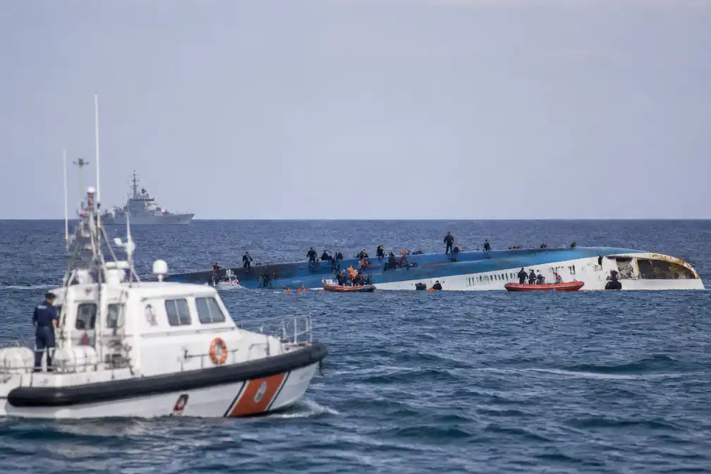 Zes doden nadat veerboot met bijna 270 opvarenden kapseist voor noord-Cyprus