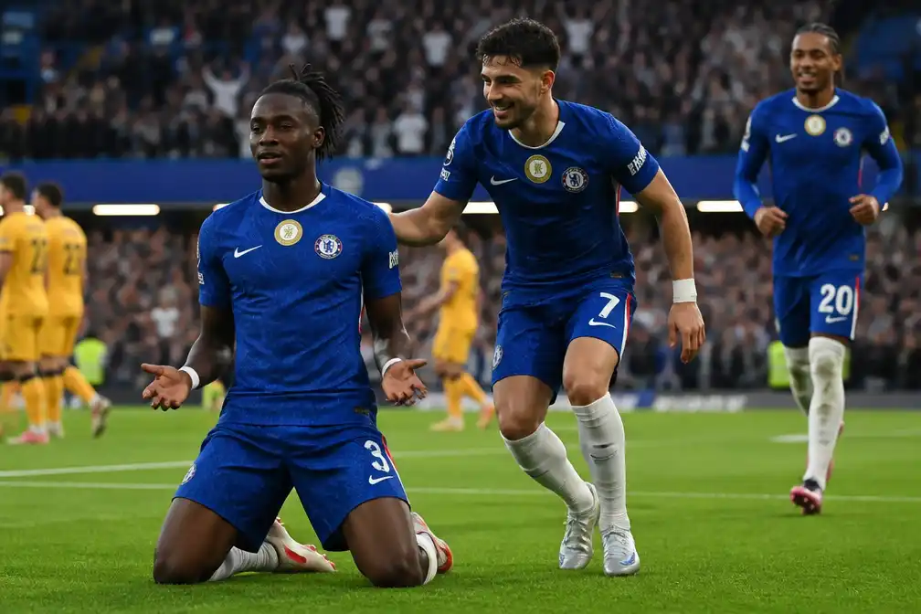 Chelsea verslaat Brighton met 4-3 en blijft foutloos in Premier League
