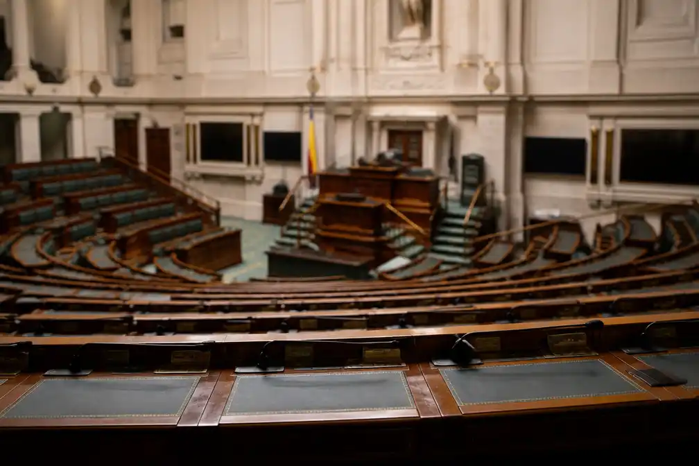 Anders wil politiek zomerreces inkorten tot één maand