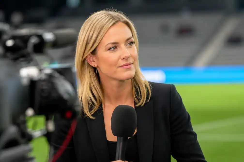 Sporza-journaliste Tess Elst in verwachting van eerste kindje