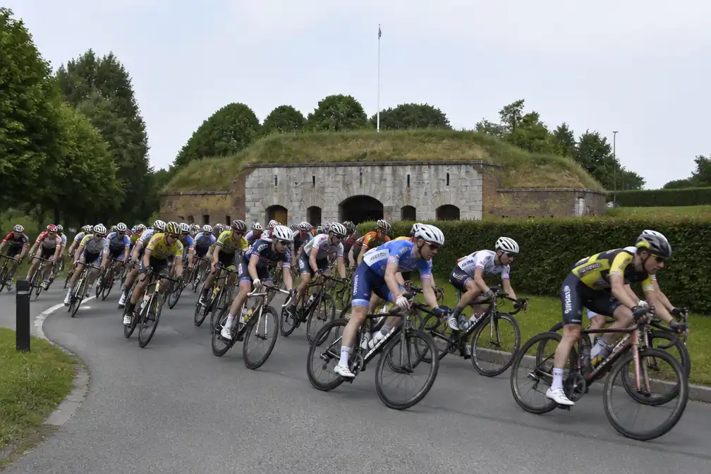 Putte verkoopt start BK Wielrennen voor mannen aan Puurs-Sint-Amands
