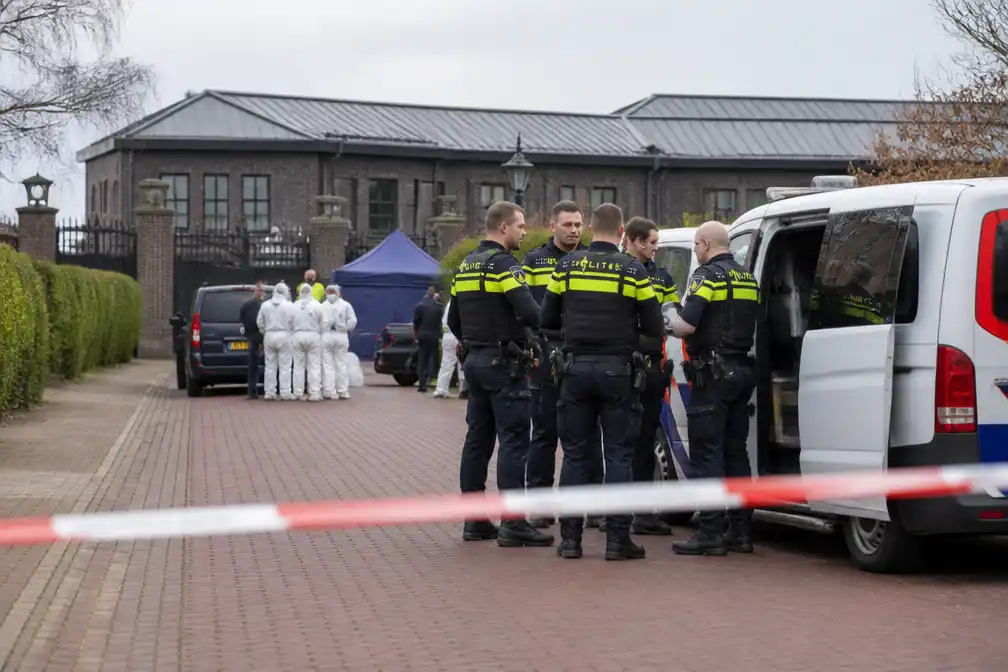 Beveiliger gedood en twee agenten gewond bij 'Fort Knox' in Overasselt
