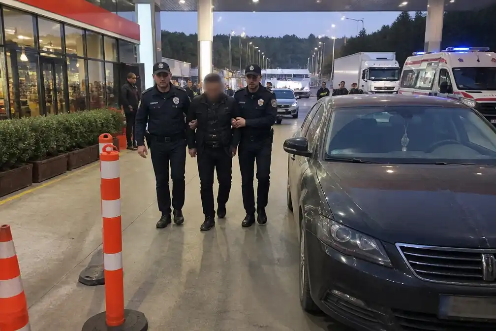 Nederlander aangehouden na bewust inrijden op twee restaurantmedewerkers in Turkije
