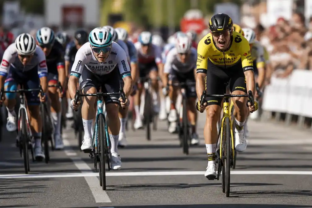 Mads Pedersen mist elfde Vuelta-rit door ziekte, sprint in Lorca lonkt