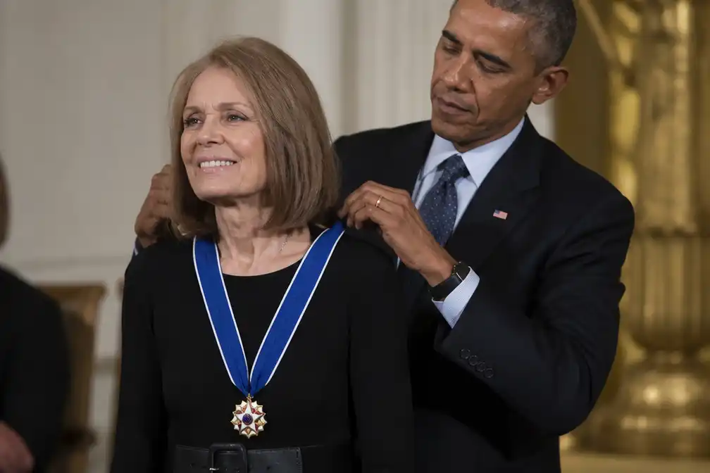 Amerikaanse feminist en schrijfster Gloria Steinem (92) overleden