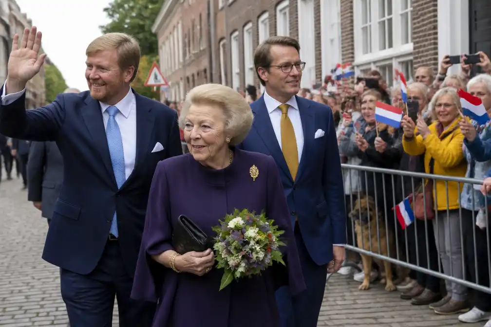 Beatrix en zoons bezoeken Hitzacker voor 100ste geboortedag Claus