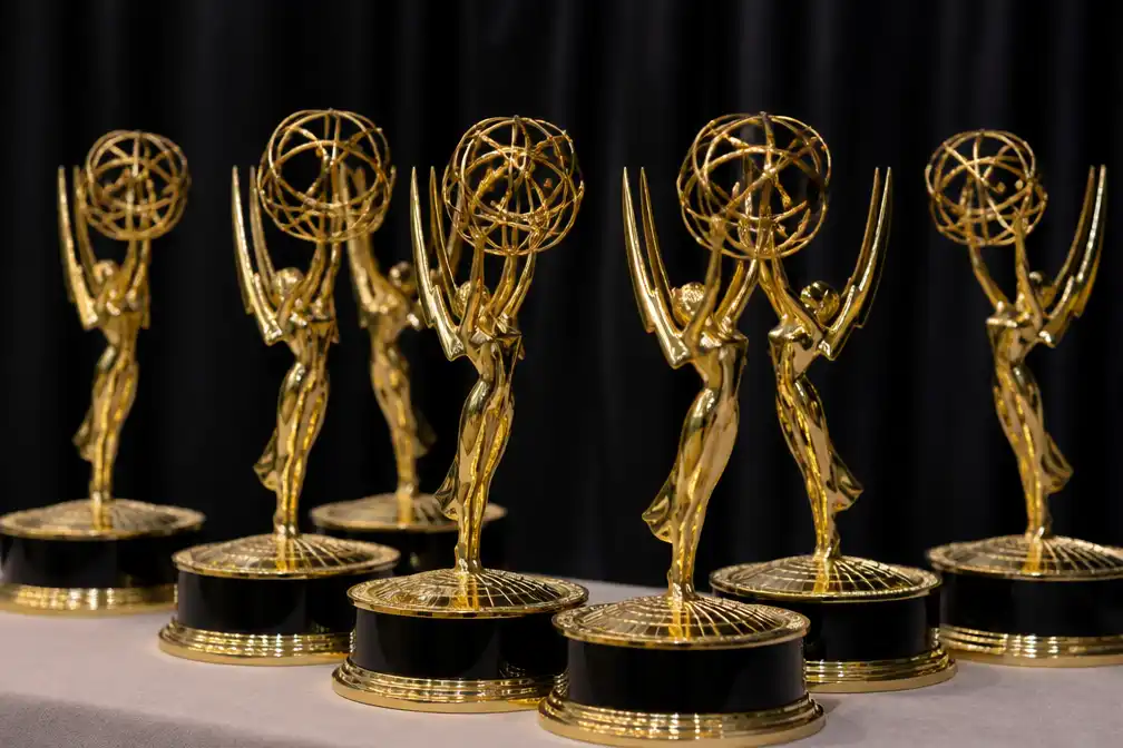 Super Bowl-optreden Bad Bunny wint 7 Emmy's; The Traitors pakt 6