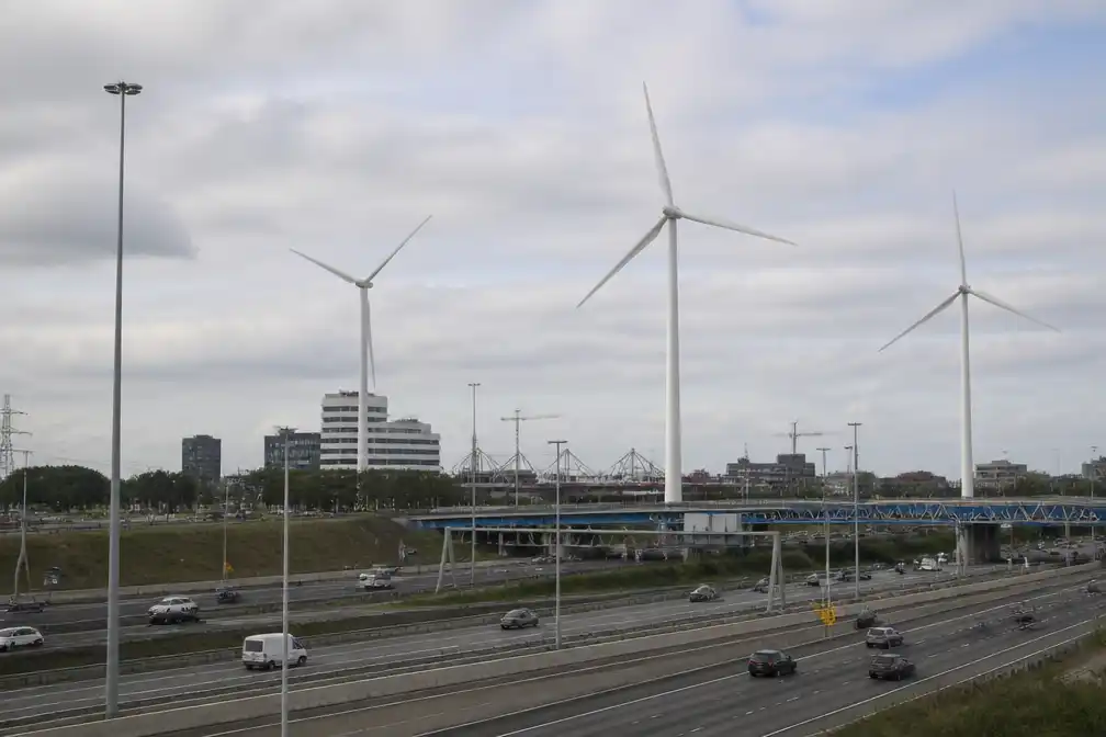 Noord-Holland blokkeert windturbines bij Amsterdam na 17 jaar strijd