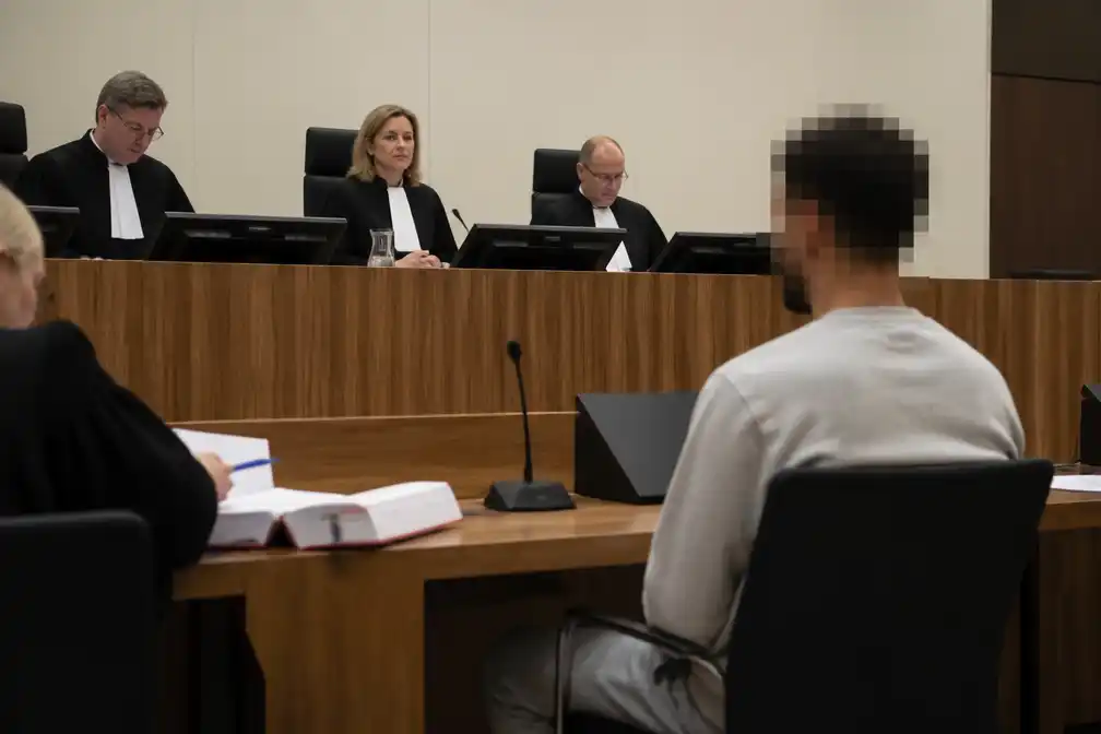 Man (25) krijgt 15 jaar cel voor willekeurige steekpartijen in Assen en Zwolle