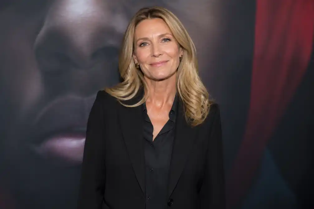 Outfit Vivienne van den Assem bij première Basta is wekelijkse modekeuze