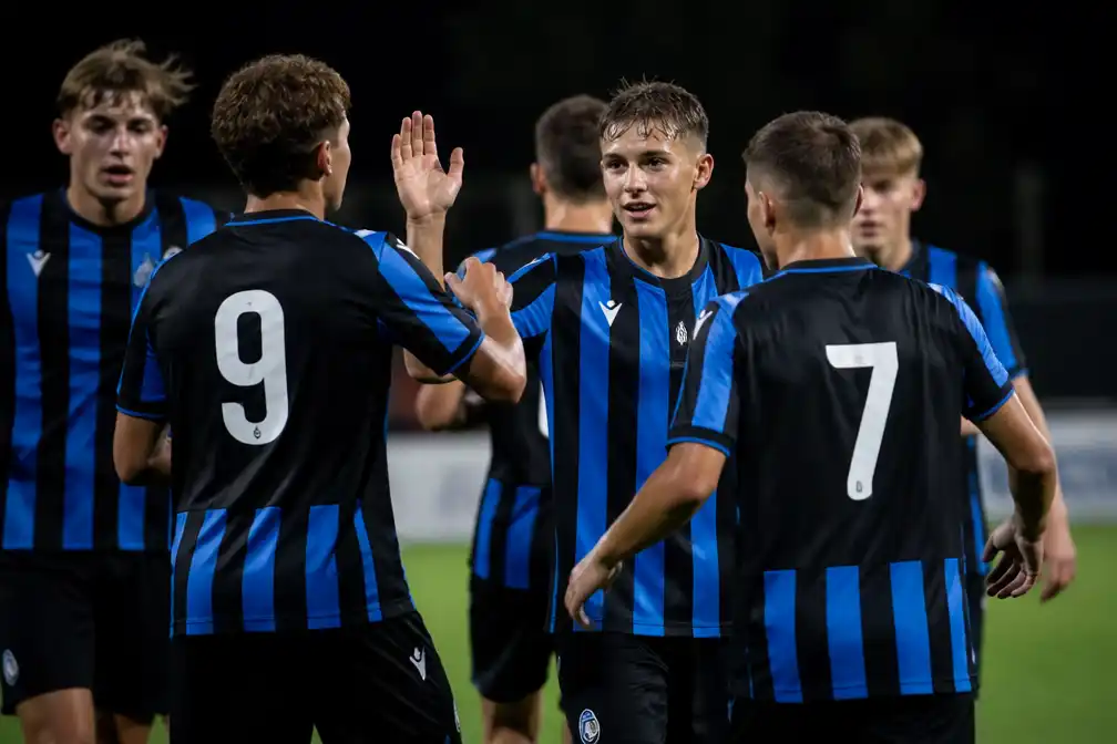 Jeugd van Club Brugge wint met 5-3 van Aston Villa in Youth League
