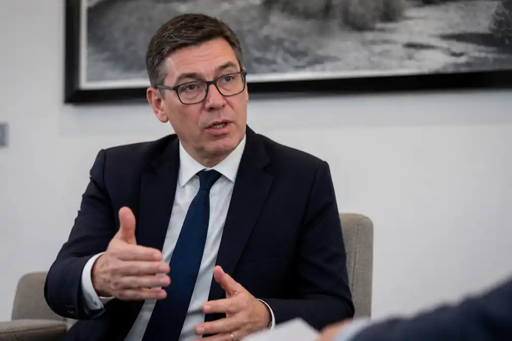 Burnham kondigt sancties aan op Westelijke Jordaanoever om tweestatenoplossing te redden
