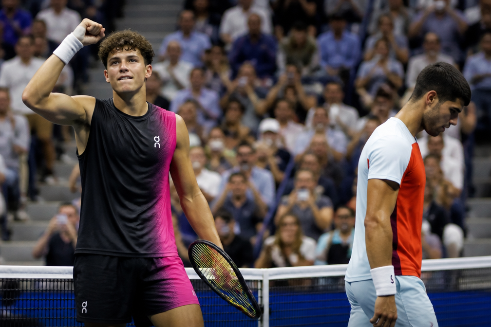 Shelton verslaat Alcaraz in vijfsetter bij laatste US Open eindsignaal ooit