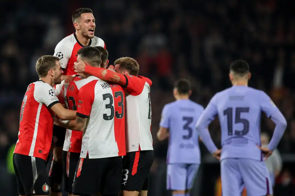 Feyenoord staat voor zware Champions League-avond bij FC Barcelona
