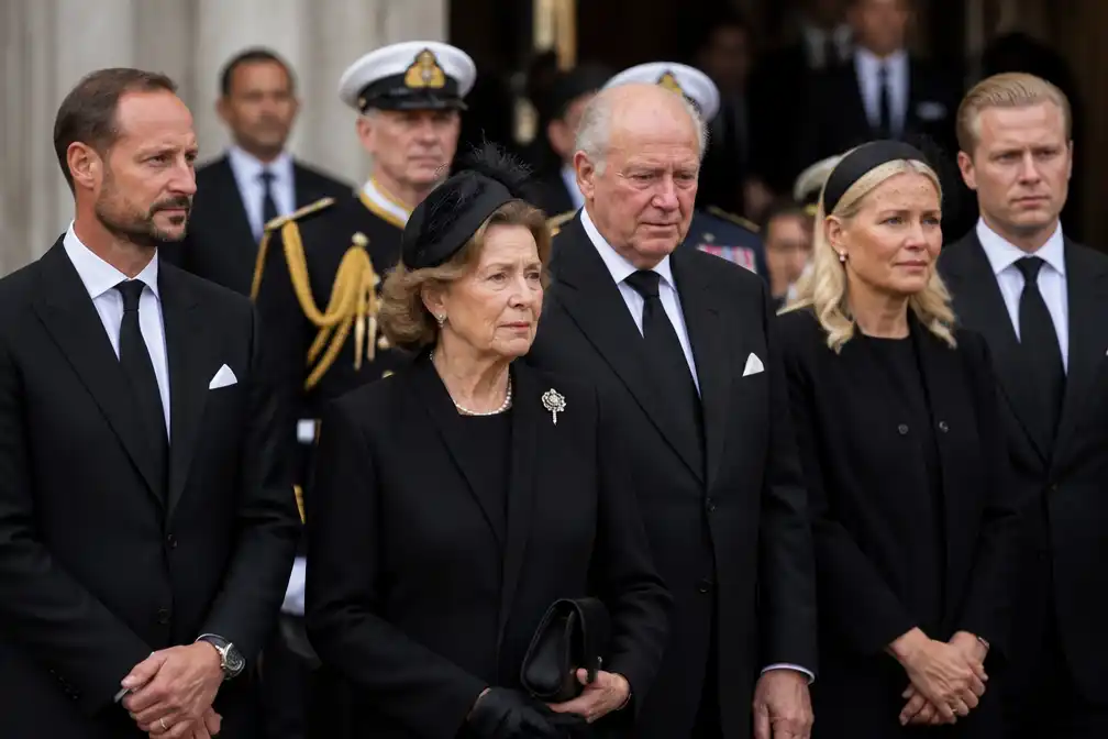Noorwegen neemt op grootse wijze afscheid van koning Harald