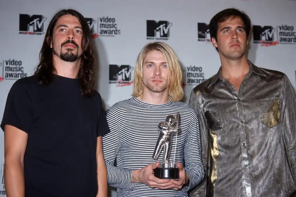 Nirvana ontvangt Video Vanguard Award bij MTV Video Music Awards