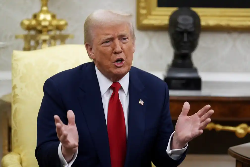 Trump: Iran probeert midterms te beïnvloeden, oorlog stopt in november