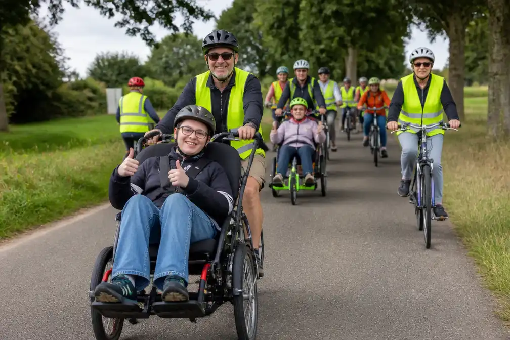 Sneukelwiel voor Specials bezorgt mensen met een beperking onvergetelijke fietsdag