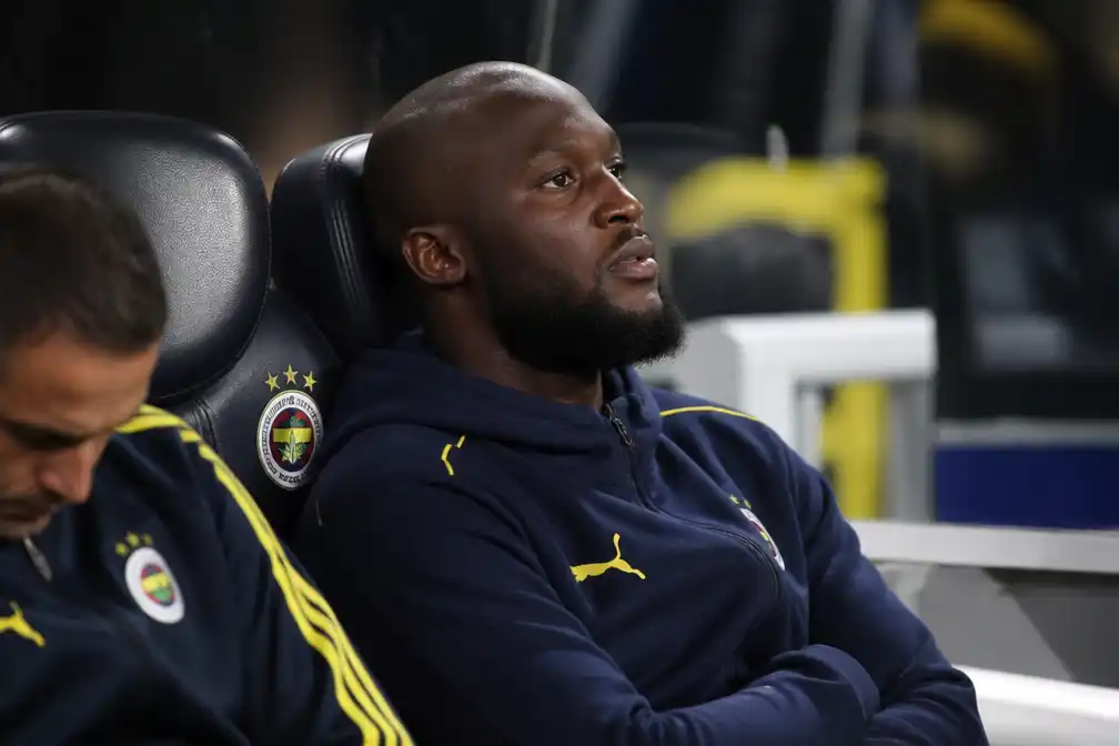 Lukaku opnieuw op de bank bij Fenerbahçe tegen ex-club AS Roma