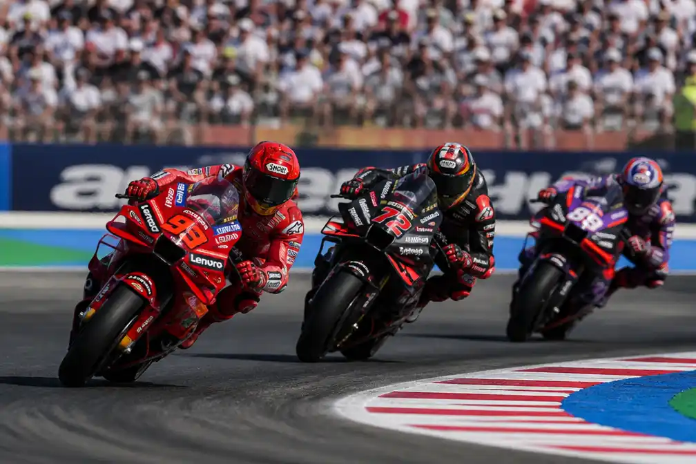 Márquez wint sprintrace MotoGP bij Grand Prix van San Marino