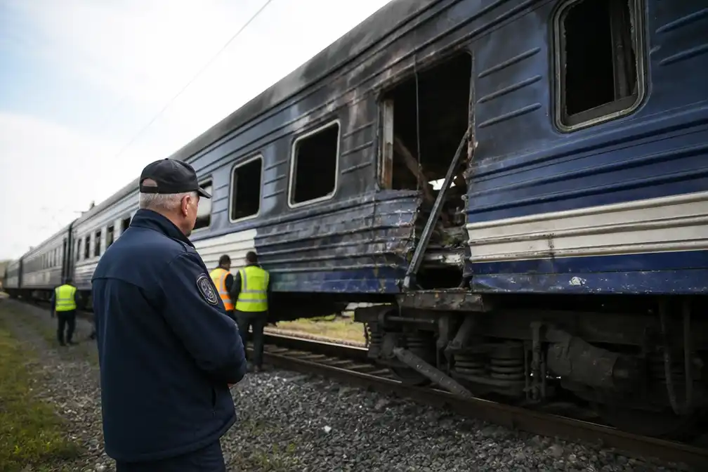 Russische drone treft trein bij Poolse grens; EU laat zich niet afschrikken