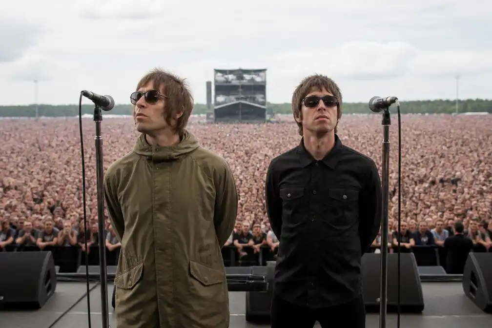 Oasis bevestigt 2027-tournee met Knebworth, Manchester en Glasgow