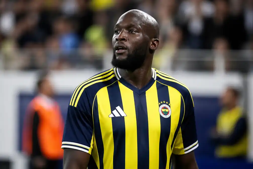 Romelu Lukaku start voor het eerst voor Fenerbahçe in uitduel tegen Gaziantep