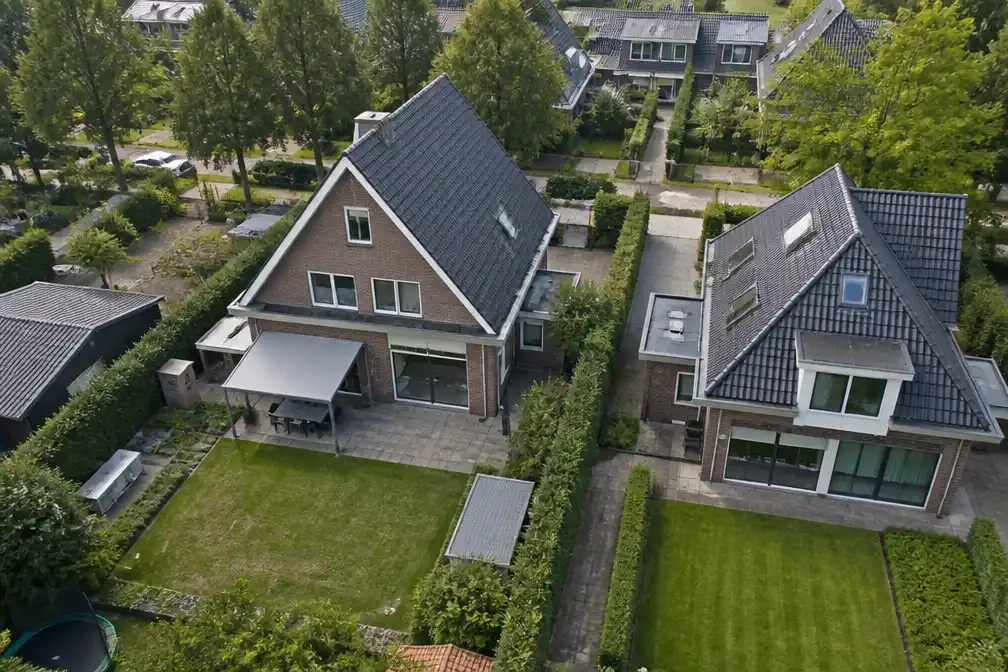 Lezeres vraagt zich af of dronefoto's van haar huis bij verkoop mogen