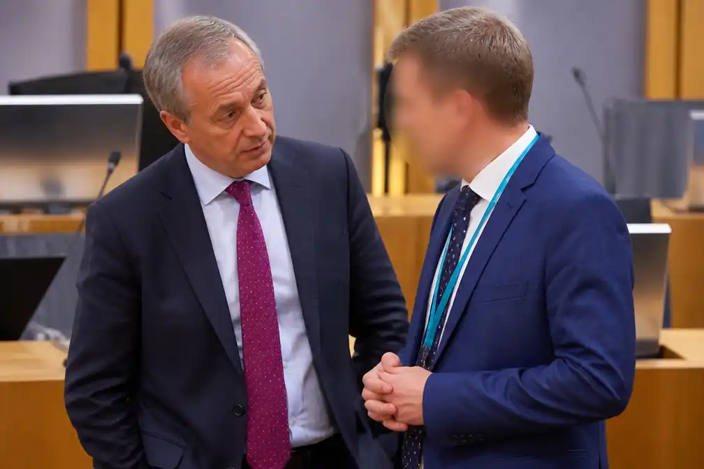 Dan Thomas stapt op als leider van Reform UK Wales na arrestatie