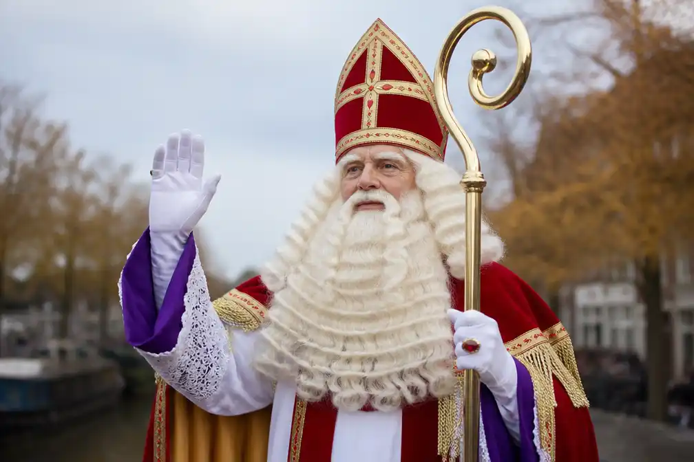 NTR reageert "binnenkort" op gerucht dat Stefan de Walle stopt als Sinterklaas