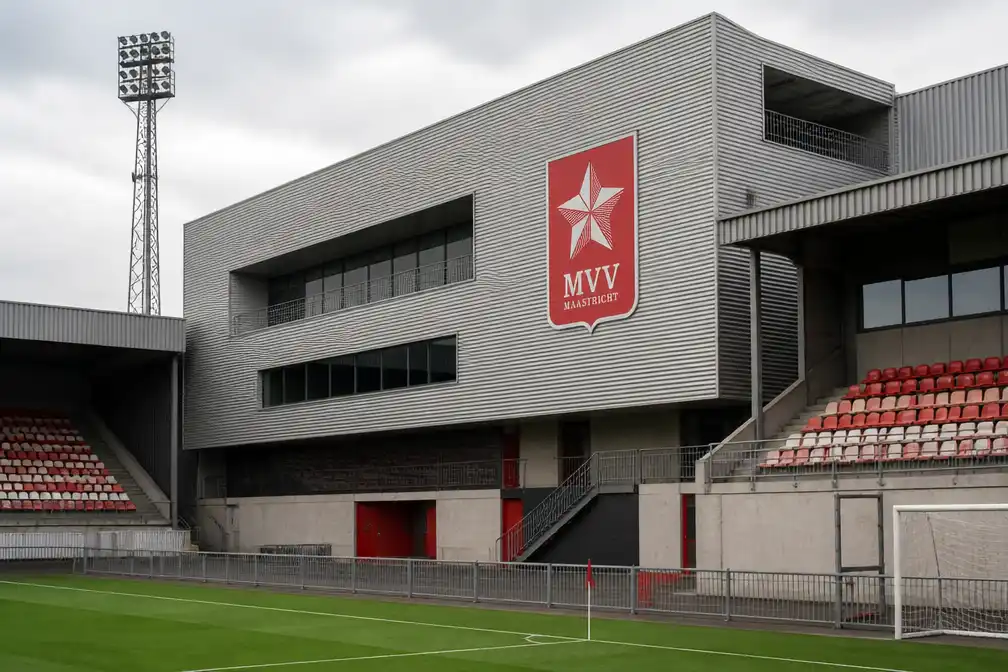 KNVB keurt aandelenoverdracht goed: MVV voor helft in Japanse handen