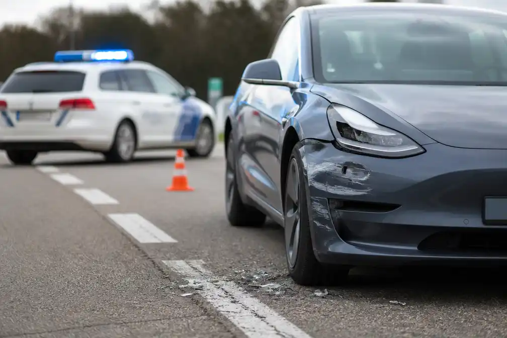 De Ridder: vier lichte ongevallen met zelfrijdende Tesla's in België