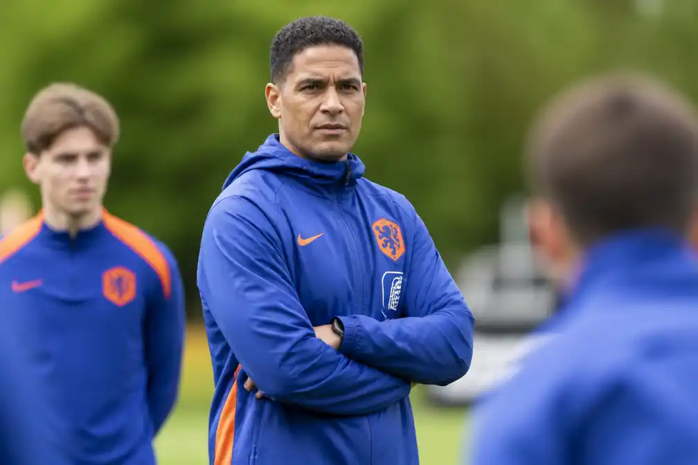 Reiziger overweegt verse krachten nu Jong Oranje EK-deelname dreigt te missen