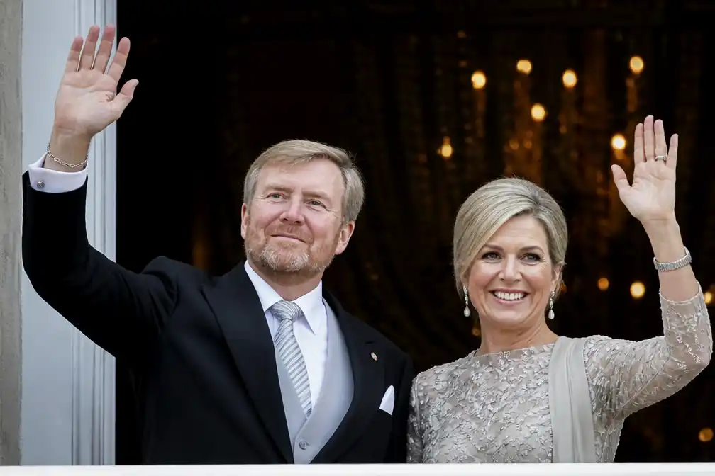 Herkomst armband van Willem-Alexander bij balkonscène onduidelijk