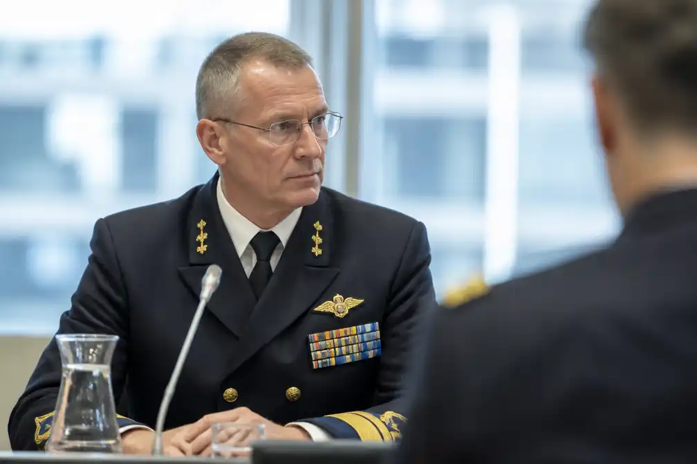 Nederlandse defensiechef Eichelsheim voelt ongemak bij ontslagen in Pentagon