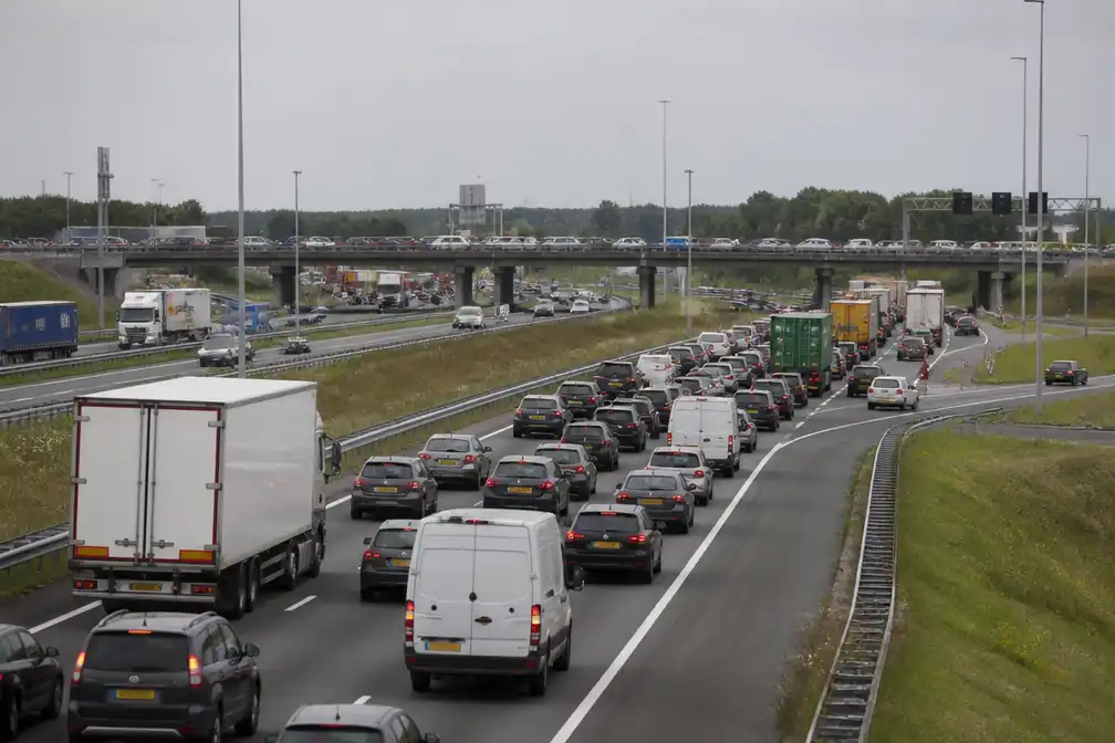 Geen geld voor Hoevelaken, al jaren het grootste fileknelpunt van Nederland