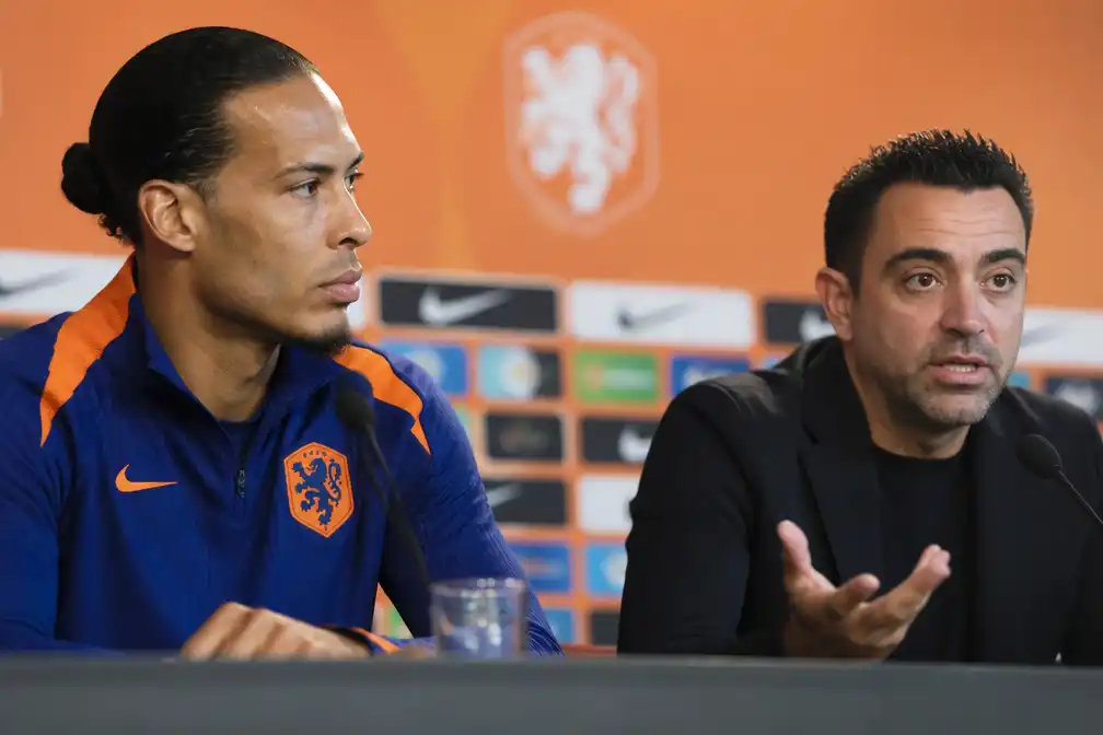 Van Dijk blijft aanvoerder van Nederlands elftal onder bondscoach Xavi Hernández